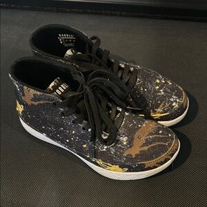 High-Top Sneakers with Splatter Design, No Bull